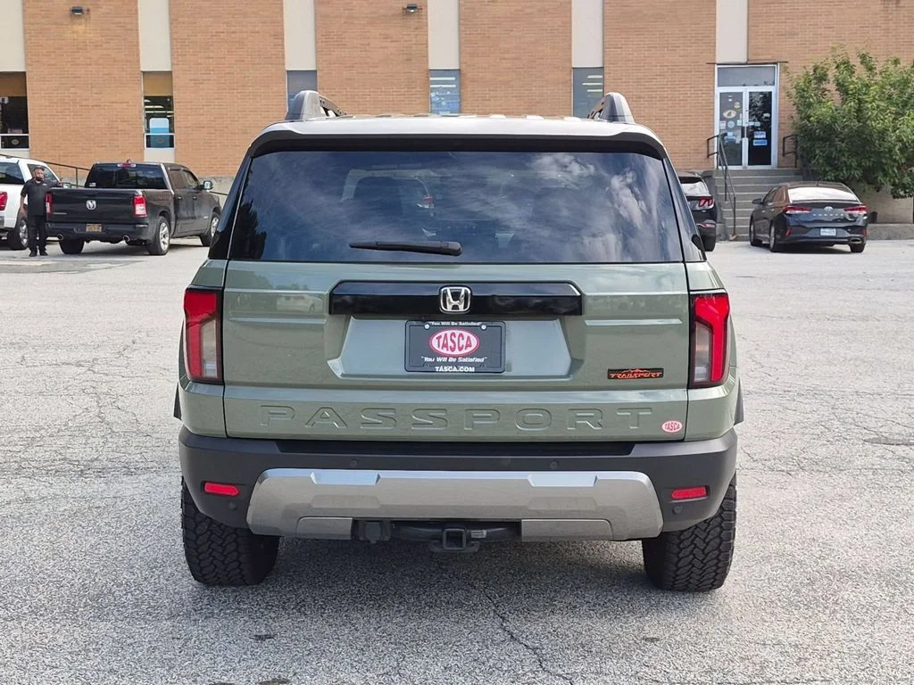 Used 2026 Green Honda TrailSport Elite image 4
