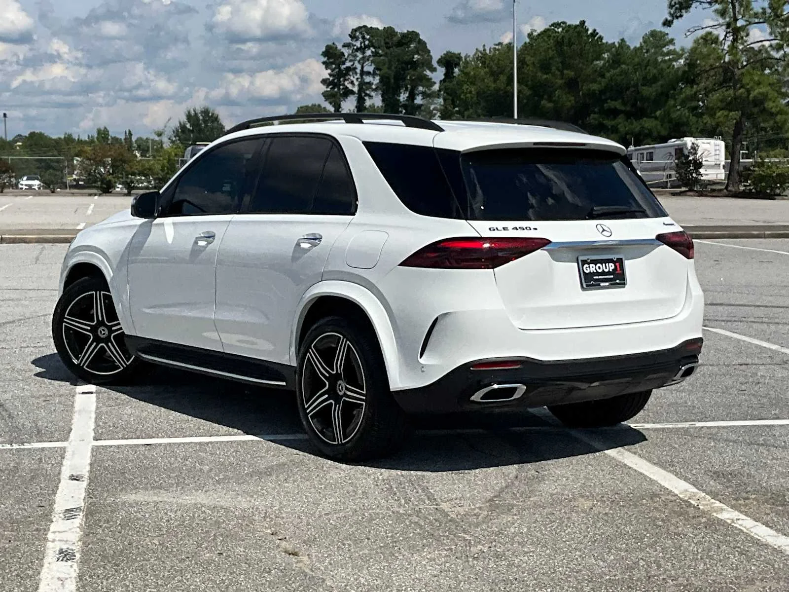 Used 2025 Polar White Mercedes-Benz GLE 450e image 79