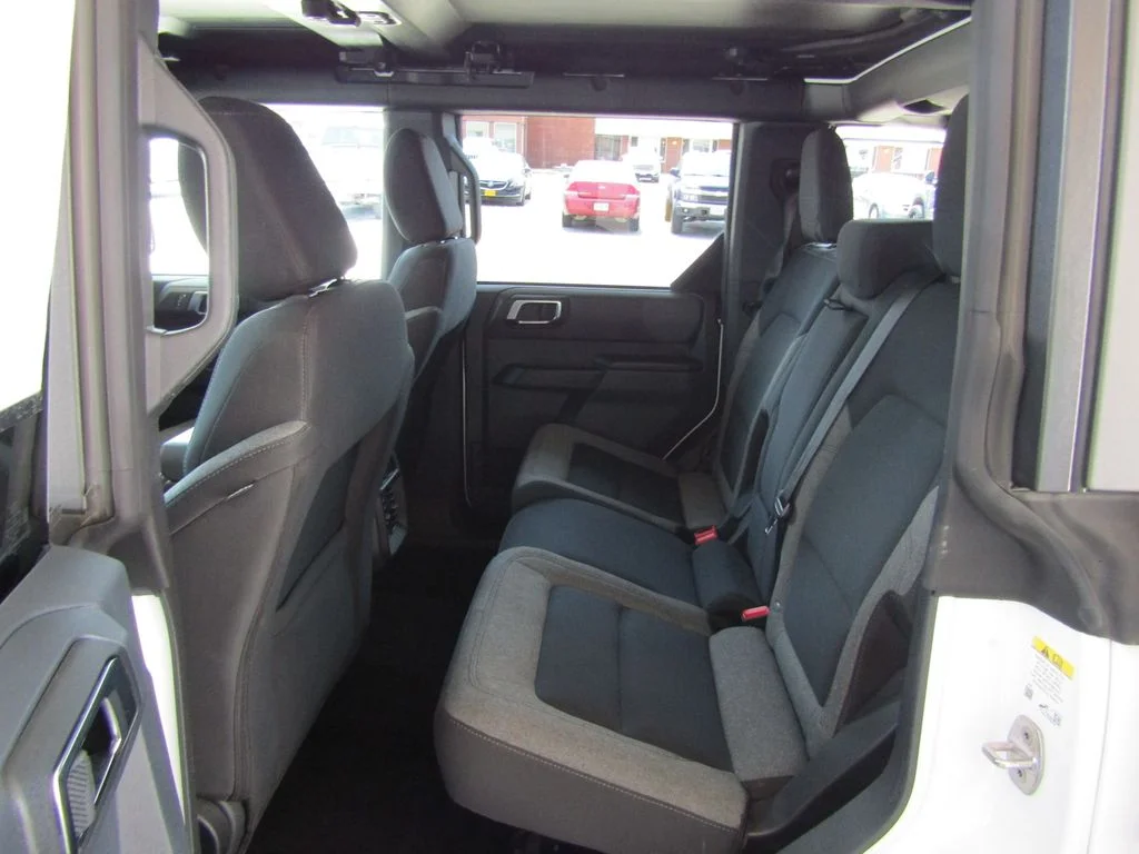 Used 2025 White Ford Big Bend image 29