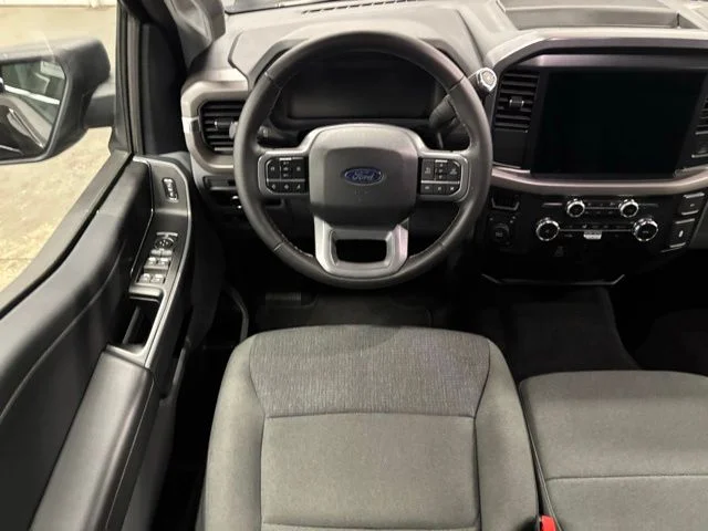 Used 2025 Black Ford XLT image 12