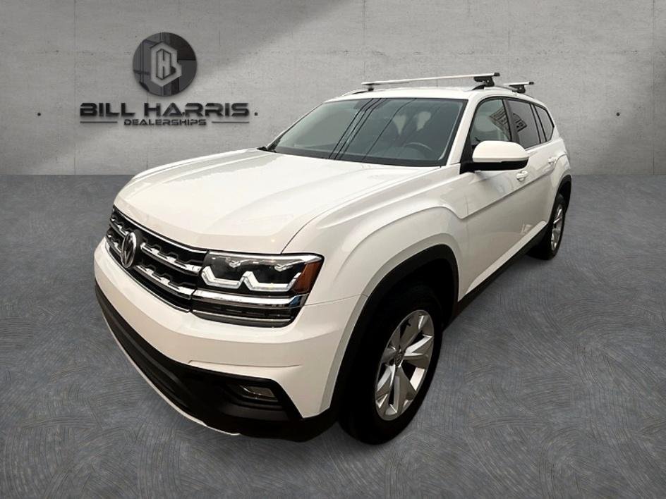 Used 2019 White Volkswagen 2.0T SE image 1