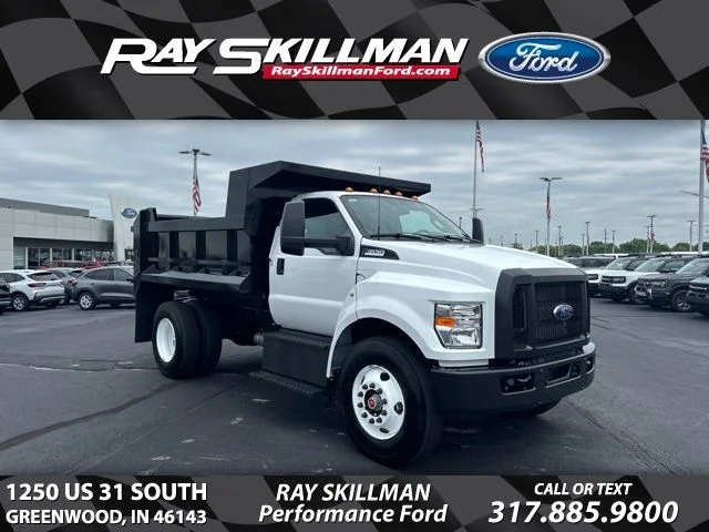 2027 Ford F-650SD F-650 SD Gas Straight Frame