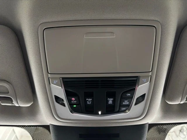 Certified Used 2026 Majestic Black Pearl Acura Advance Package image 32