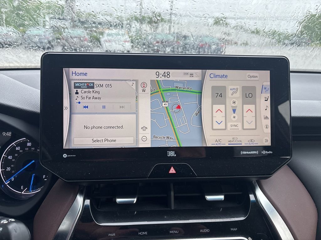 Used 2021 Silver Toyota XLE image 5