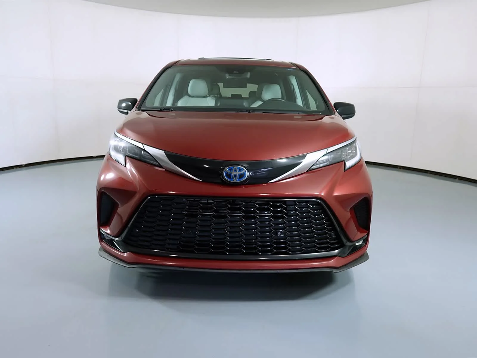 2022 Toyota Sienna XSE - Photo 6