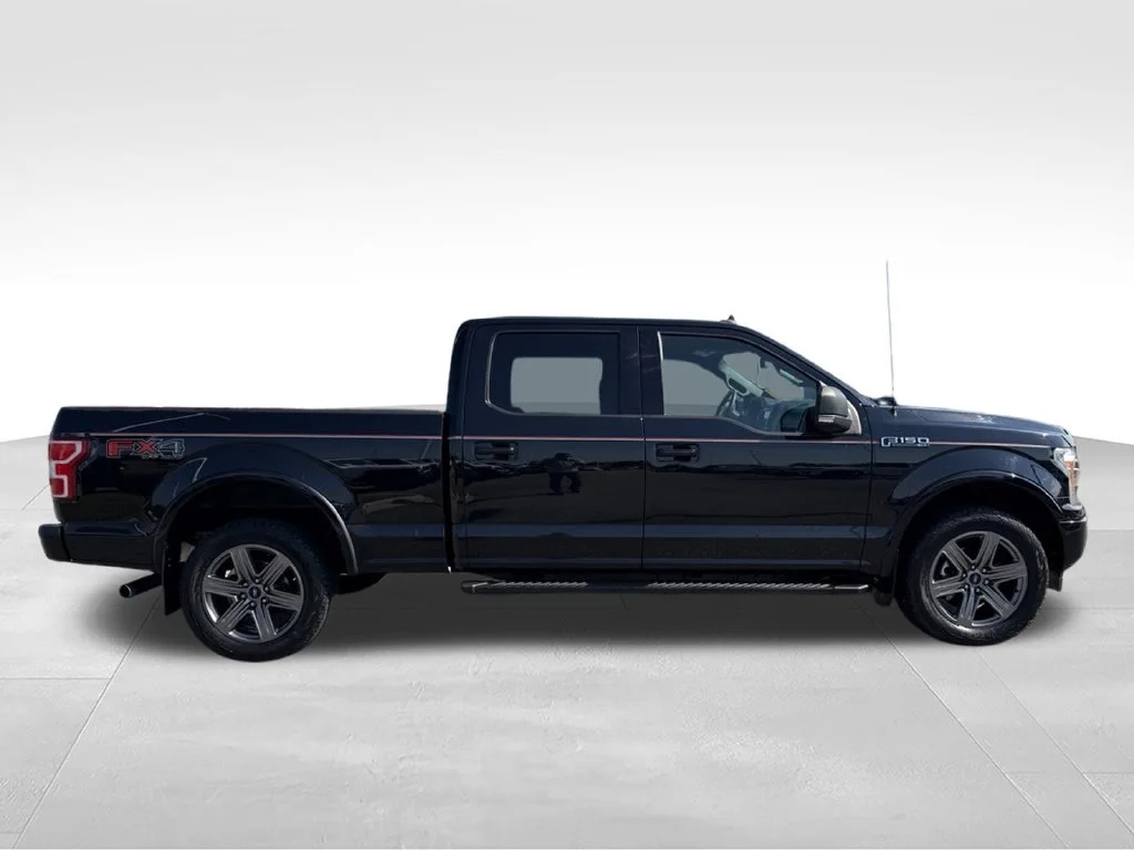 Used 2020 Black Ford XLT image 27