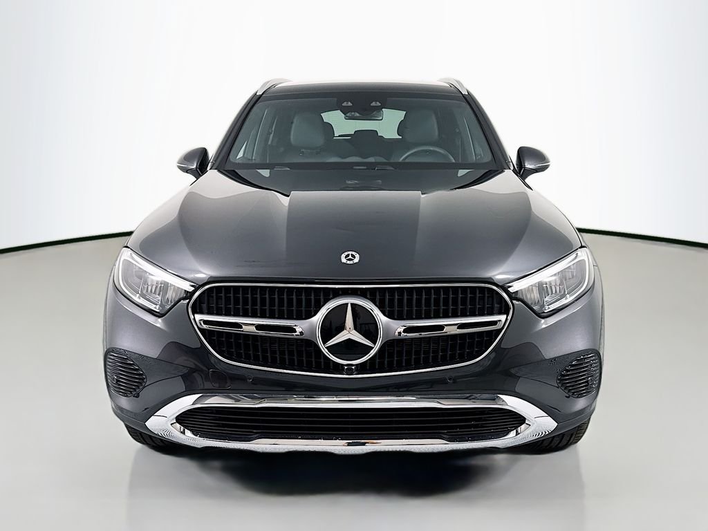 Used 2026 Gray Mercedes-Benz GLC 300 image 5