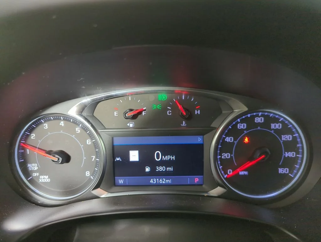 Used 2023 Sterling Metallic GMC AT4 image 12