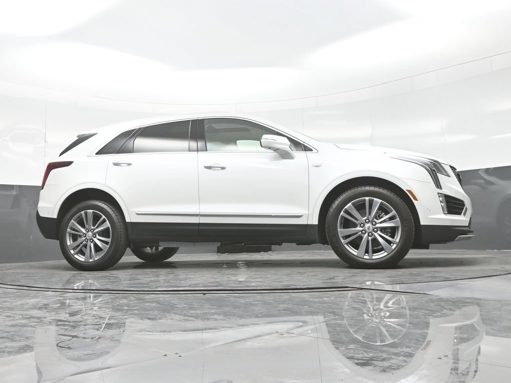 New 2026 Crystal White Tricoat Cadillac Premium Luxury image 25