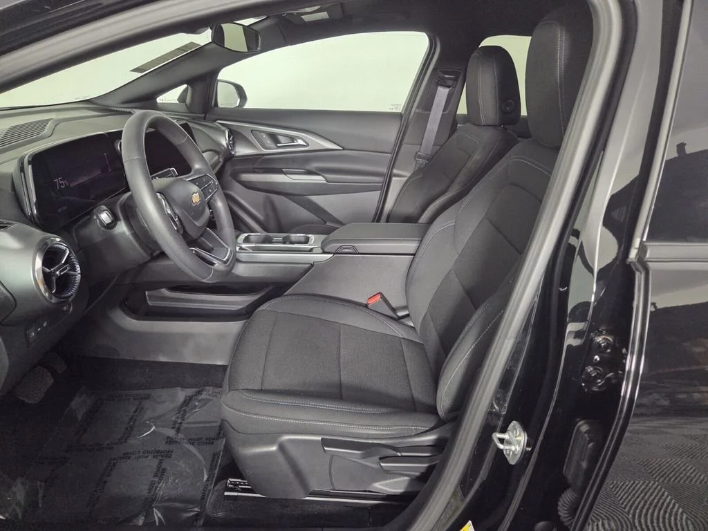 Used 2025 Black Chevrolet LT1 w/PCY image 9