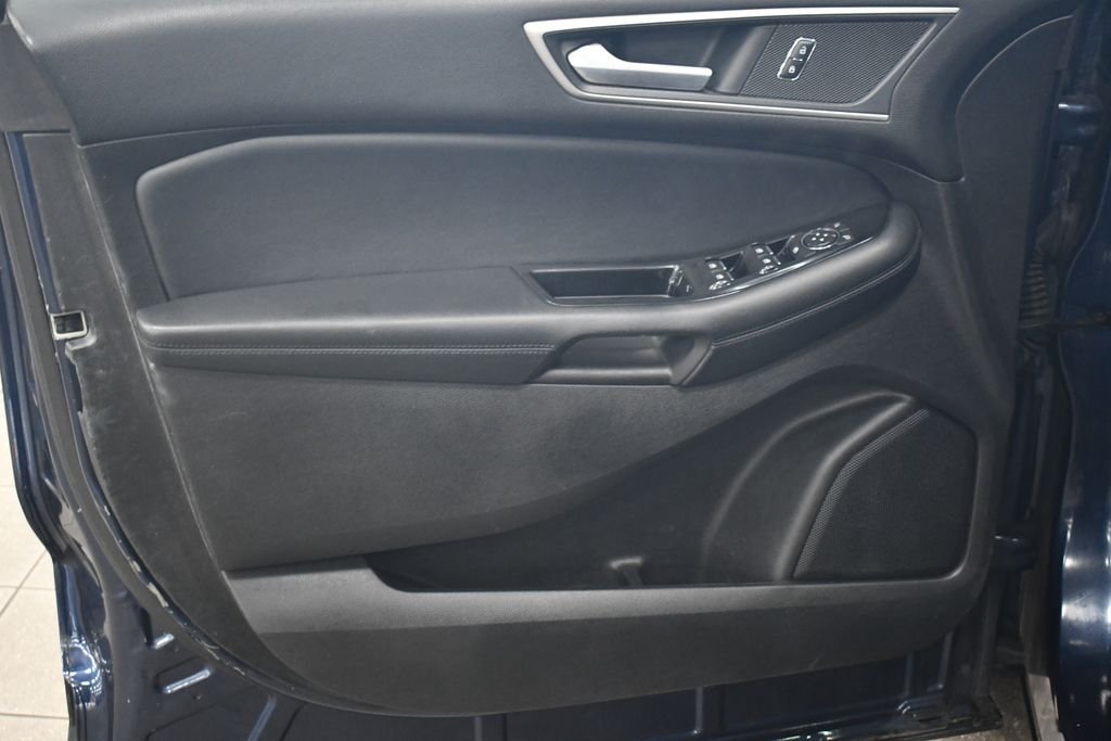 Used 2017 Blue Ford SEL image 13