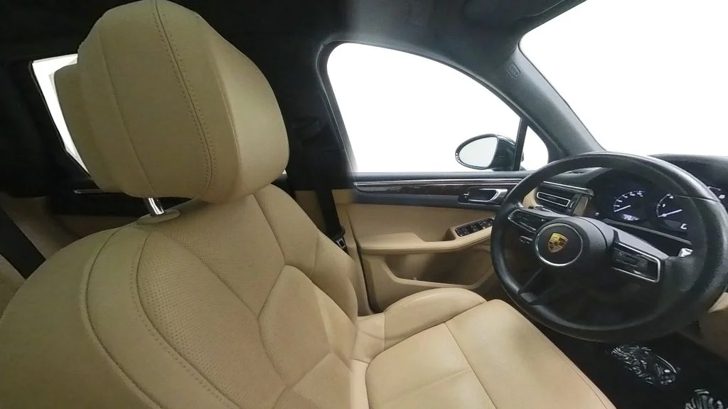 Used 2022 Black Porsche Base image 34