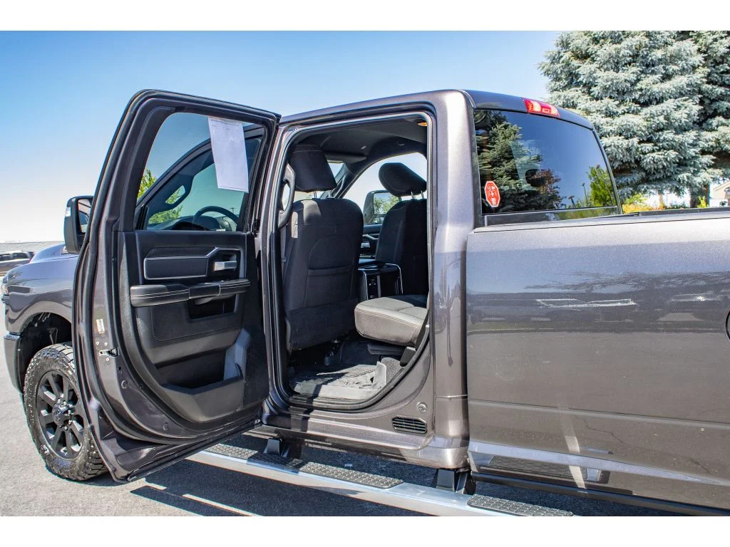Used 2025 Granite Crystal Metallic Clearcoat Ram Big Horn image 13
