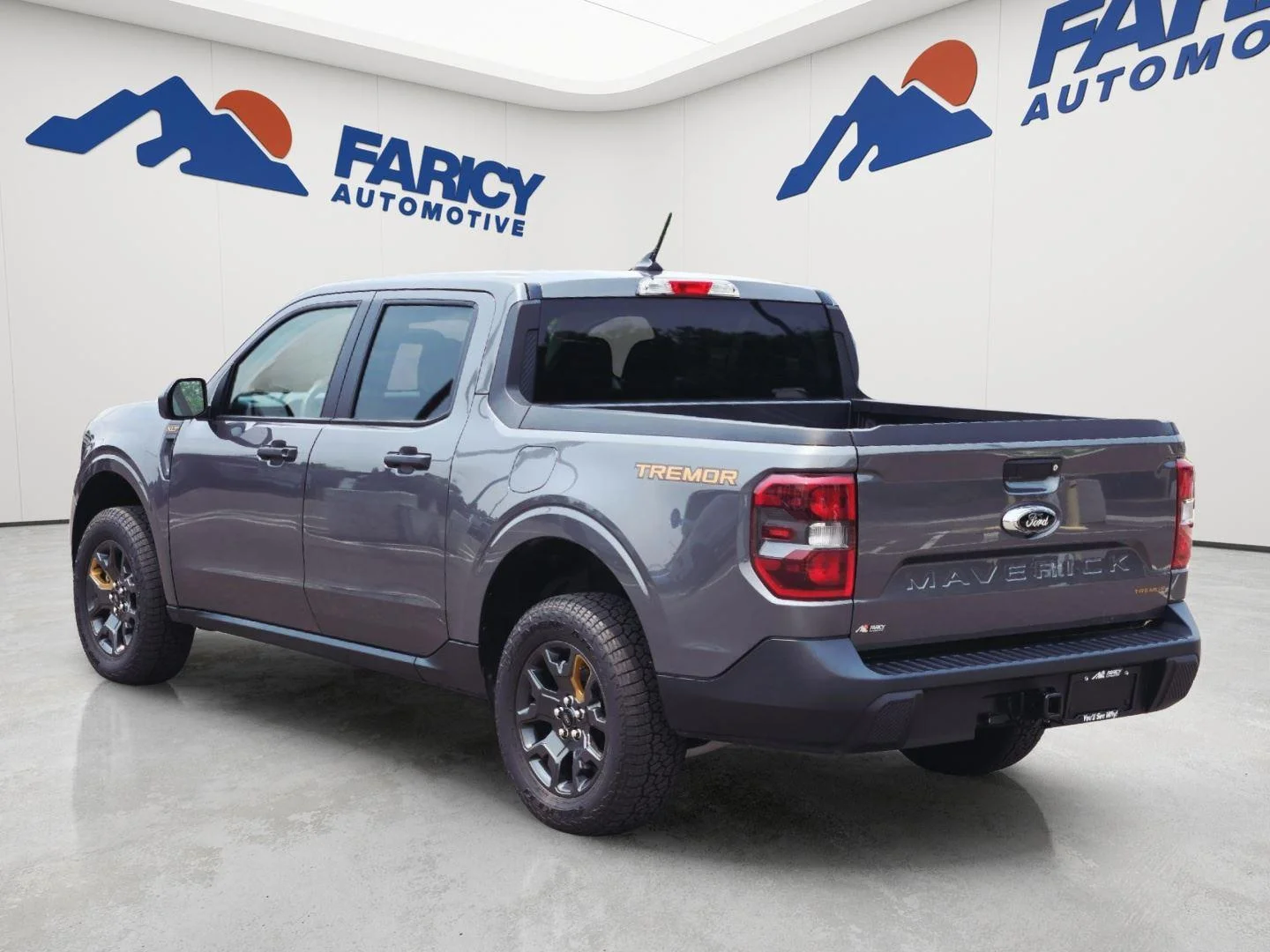 Used 2024 Carbonized Gray Metallic Ford XLT Advanced image 7