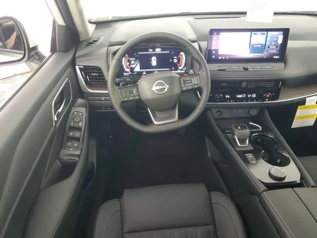 New 2026 Everest White Pearl TriCoat Nissan Platinum image 16