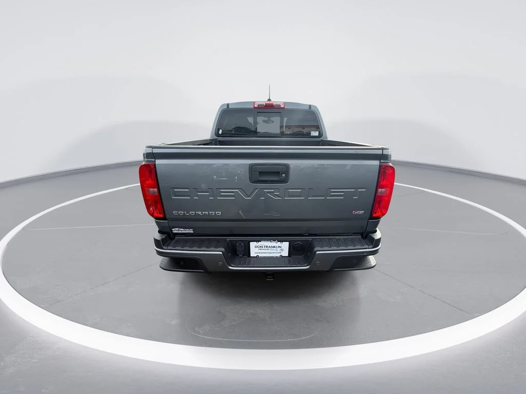 Used 2022 Gray Chevrolet Z71 image 7