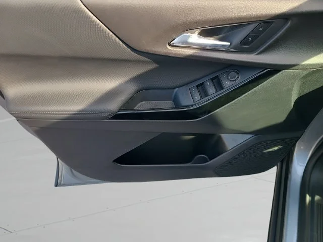 New 2027 Sterling Gray Metallic Chevrolet LT image 18