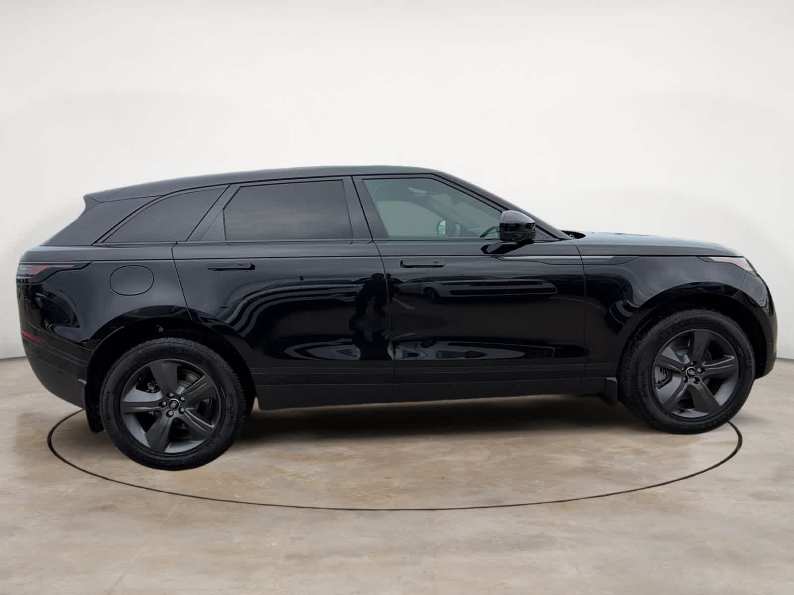 New 2026 Santorini Black LAND ROVER S image 6