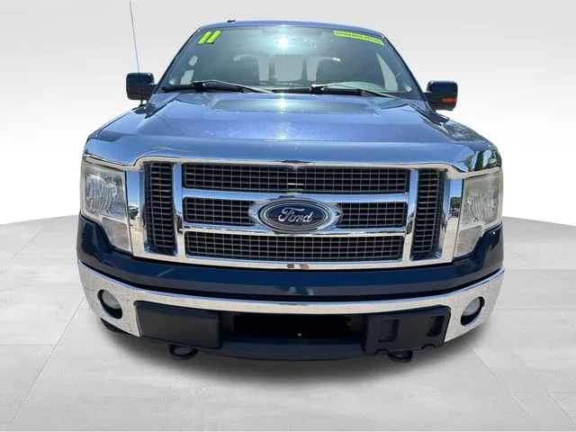 Used 2011 Blue Ford Lariat image 2