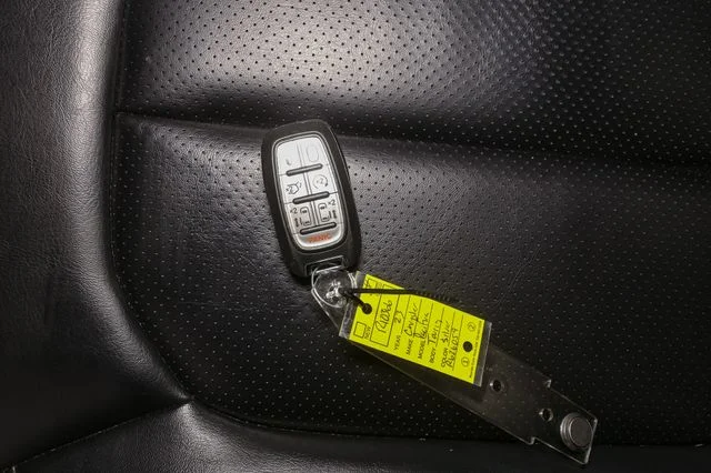 Used 2023 Silver Chrysler Touring L image 41
