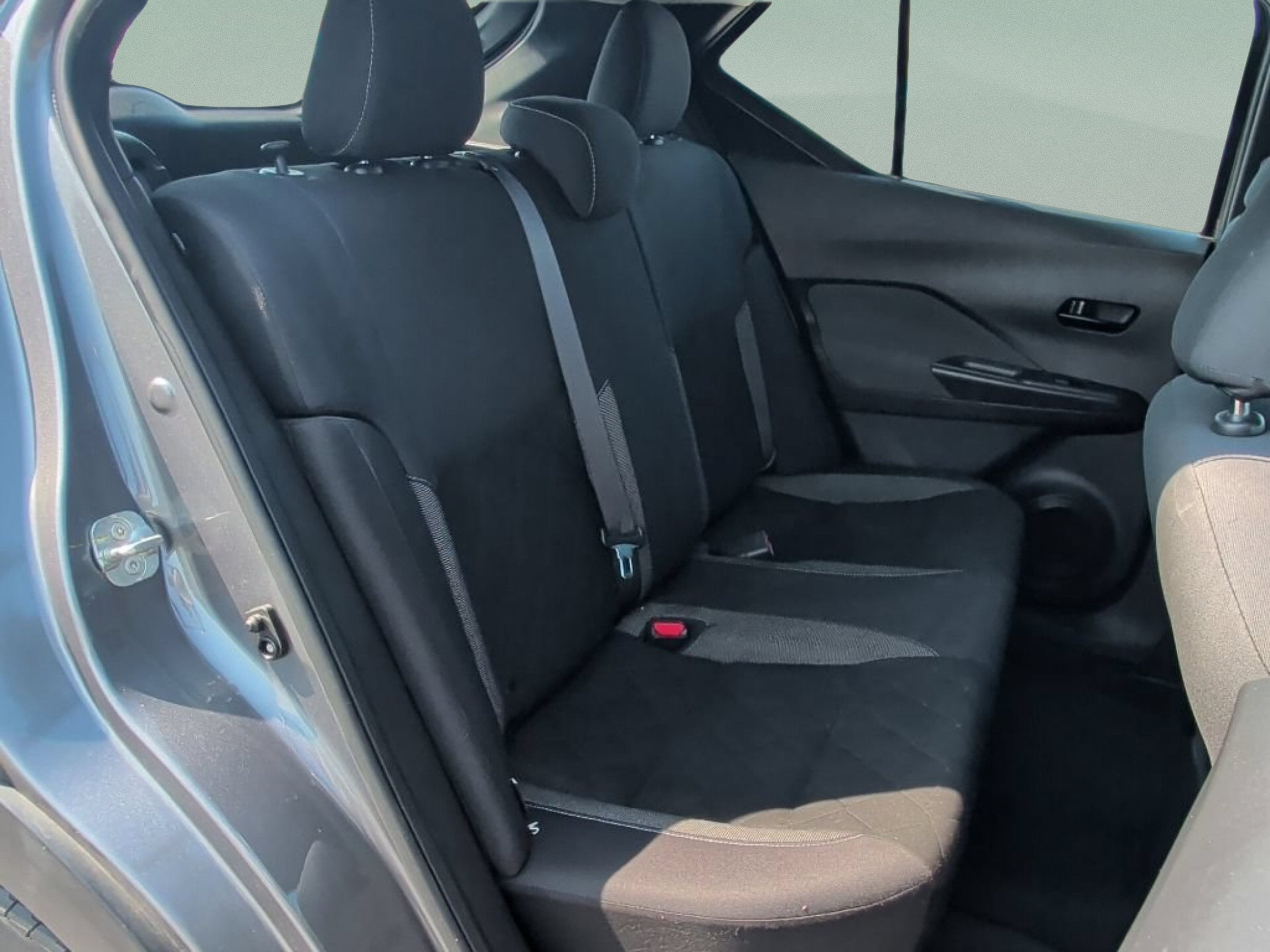 Used 2020 Gun Metallic Nissan S image 33