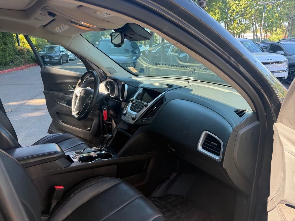 Used 2017 Nightfall Gray Metallic Chevrolet Premier image 16