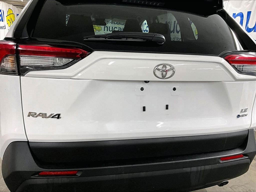 Certified Used 2025 White Toyota LE image 26
