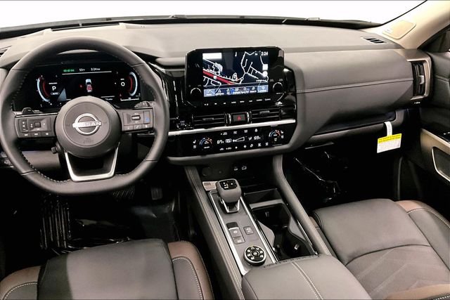 New 2025 Everest White Pearl Tricoat Nissan Platinum image 7