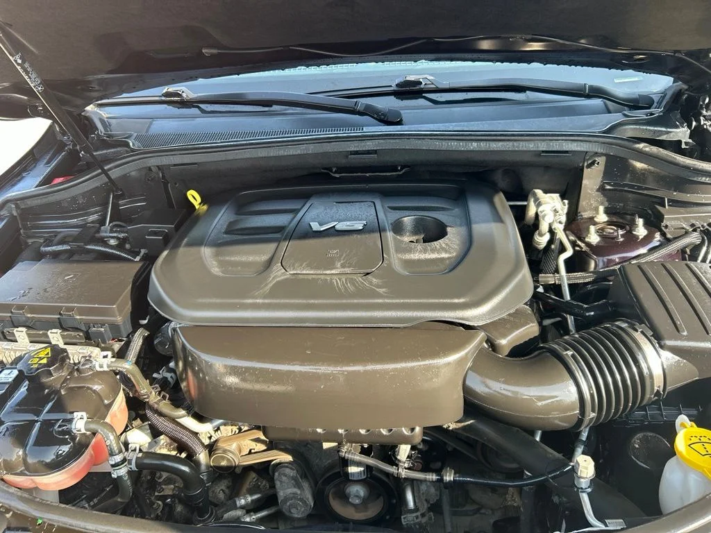 Used 2019 Red Jeep Limited image 26
