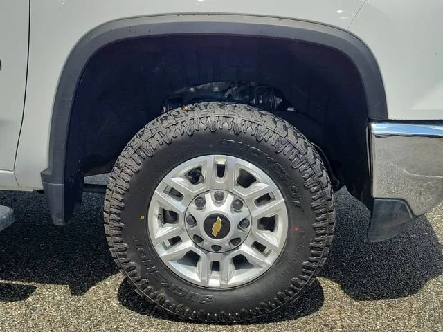 2025 Chevrolet Silverado 2500HD LT - Photo 6