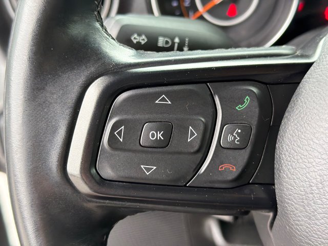 Used 2020 Silver Jeep Unlimited Sport Altitude image 25