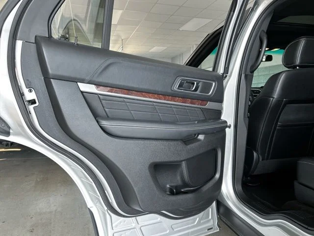 2016 Ford Explorer Platinum - Photo 22
