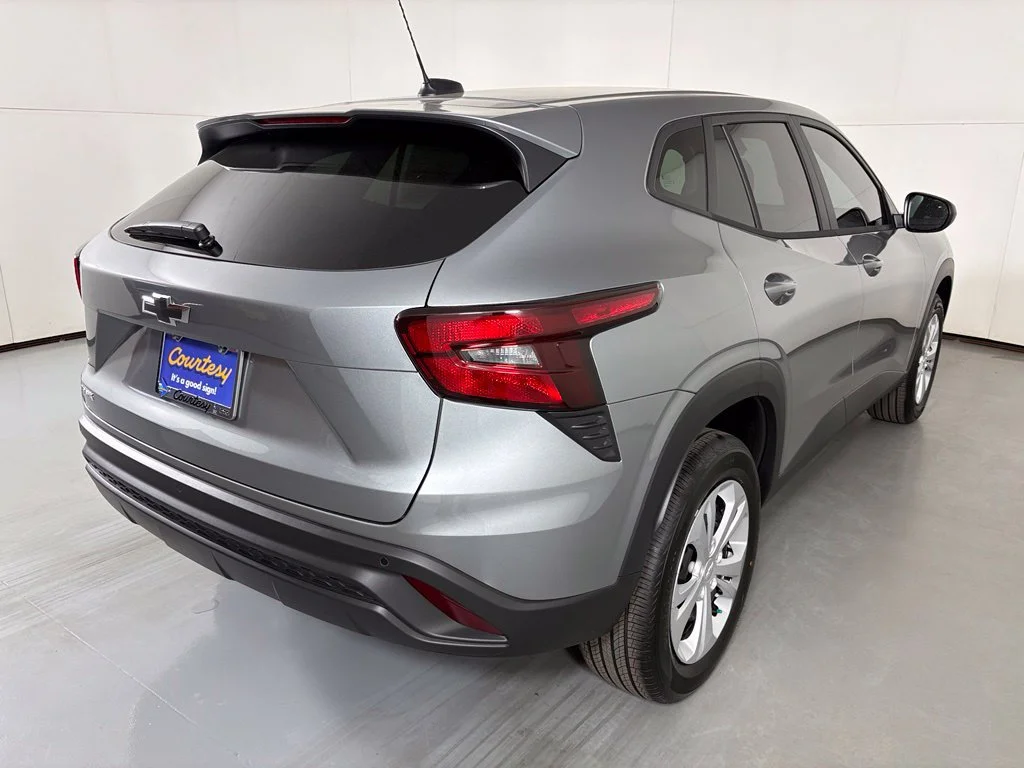 2026 Chevrolet Trax LS - Photo 10