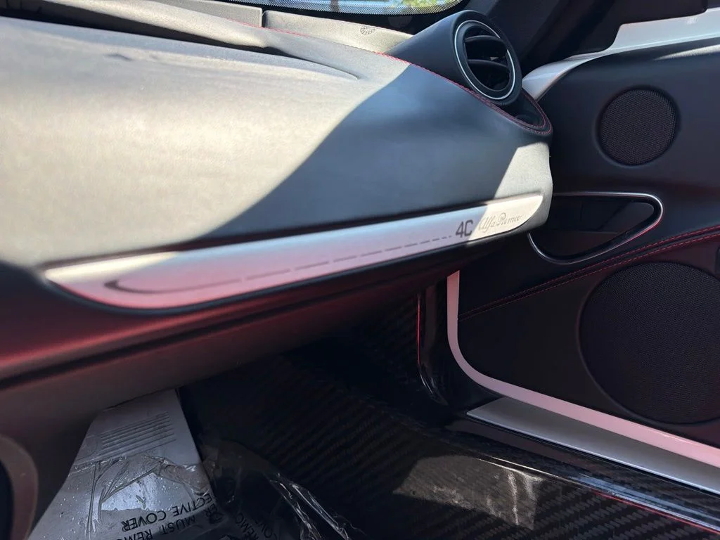 2015 Alfa Romeo 4C Base - Photo 21