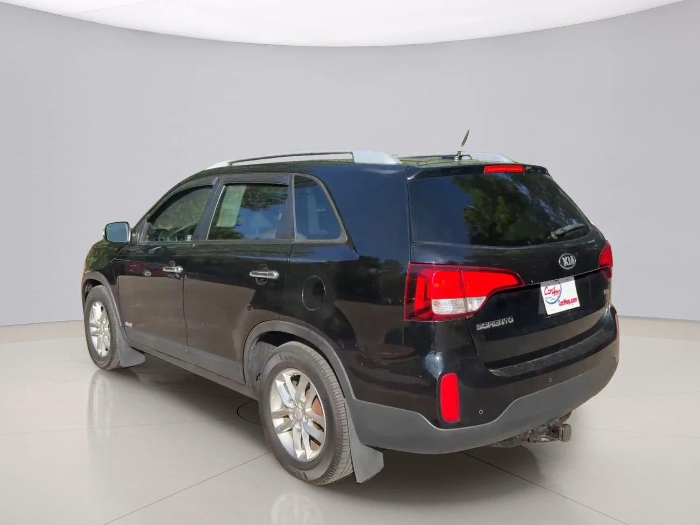 Used 2015 Gray Kia LX image 3