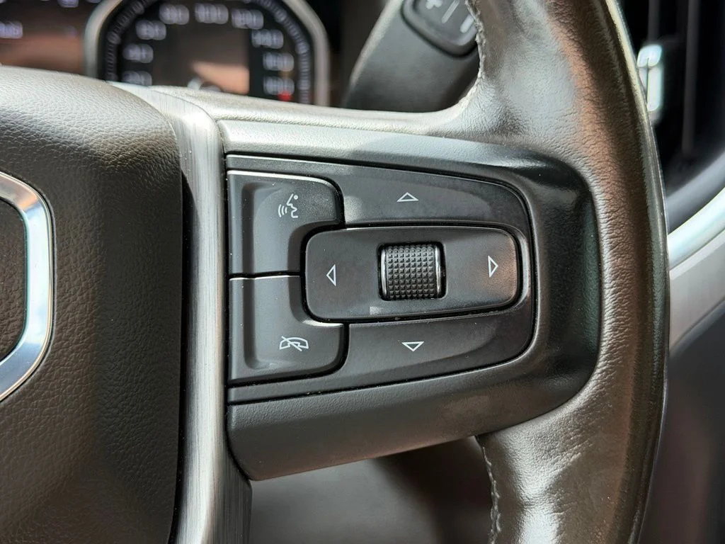 Used 2020 Black GMC Denali image 19