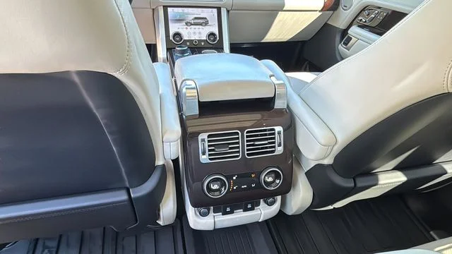 Used 2019  Land Rover 3.0L V6 Supercharged HSE image 21
