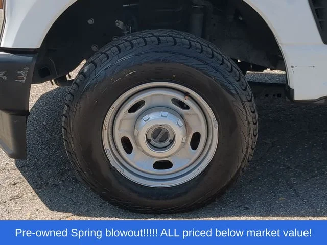 Used 2024 White Ford XL image 18