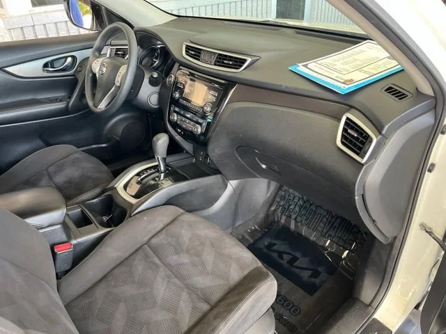 Used 2016 Pearl White Nissan SV image 49