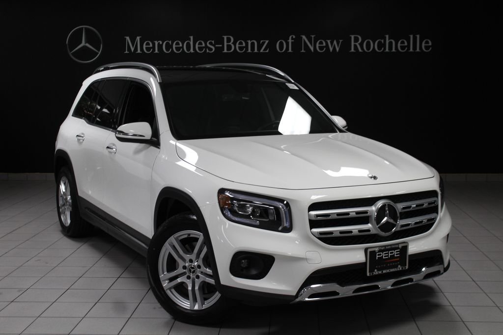 2022 Mercedes-Benz GLB GLB 250 4MATIC's photo