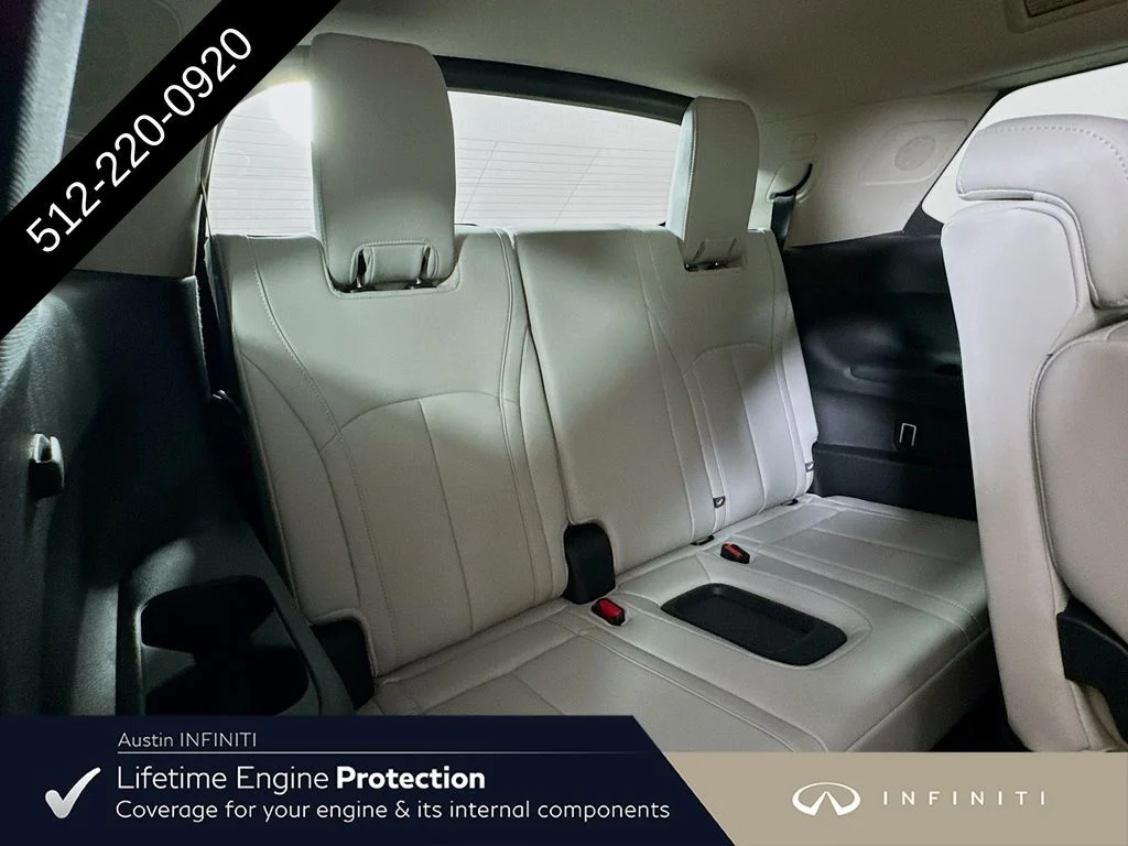New 2027 RADIANT WHITE INFINITI LUXE image 36