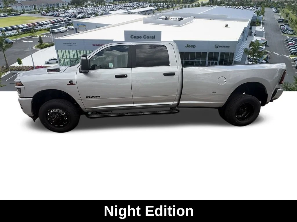 New 2026 Silver-Zynith Exterior Paint RAM Big Horn image 8