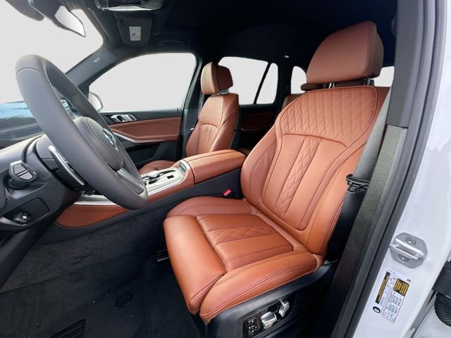 New 2026 White BMW sDrive40i image 14