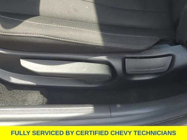 Used 2025 Silver Hyundai SEL Convenience image 25