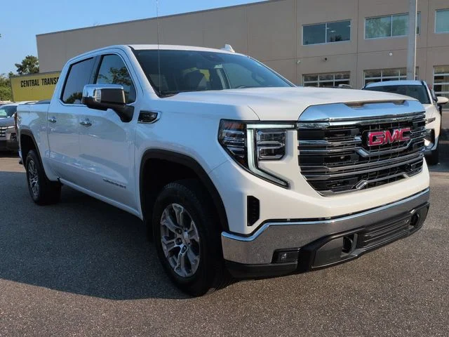 Used 2025 White GMC SLT image 3
