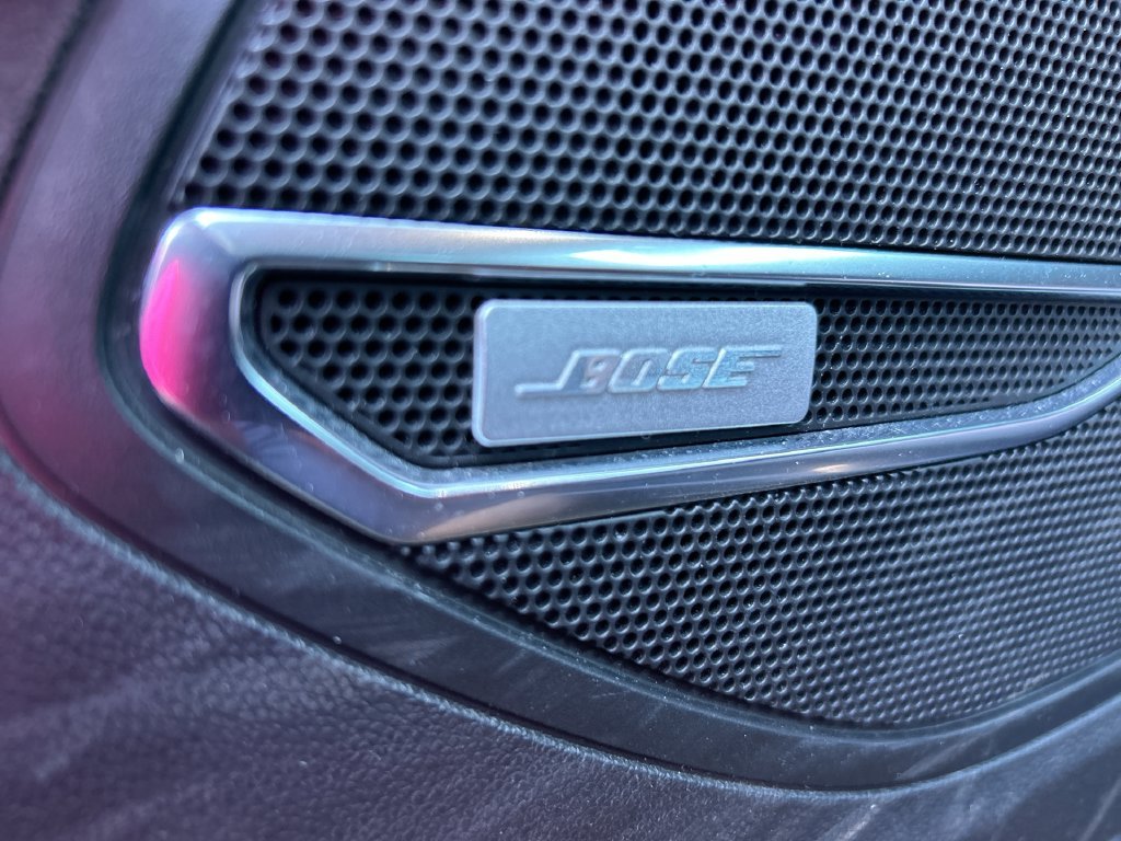 Used 2021 Blue Buick Essence image 25