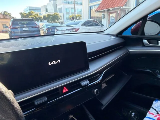Used 2025 Runway Red Kia LXS image 3