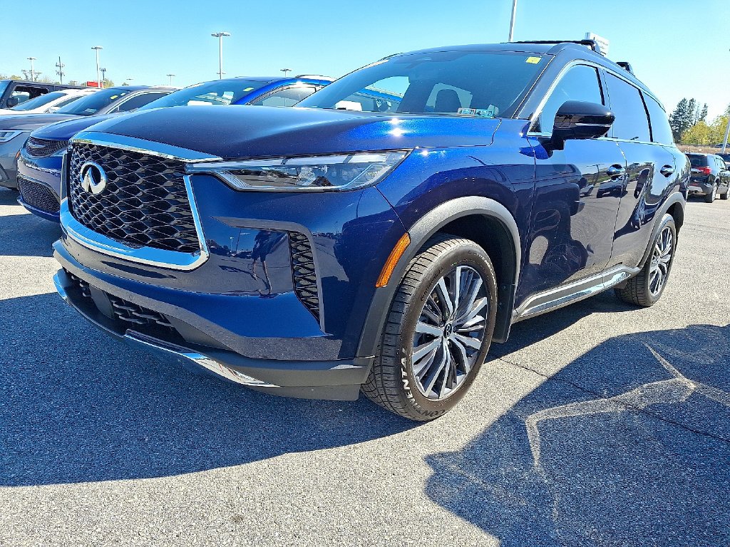 Used 2022 Blue INFINITI Autograph image 3