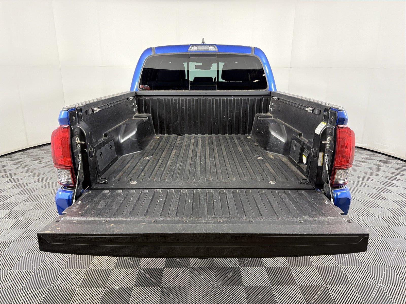2018 Toyota Tacoma TRD Sport - Photo 16
