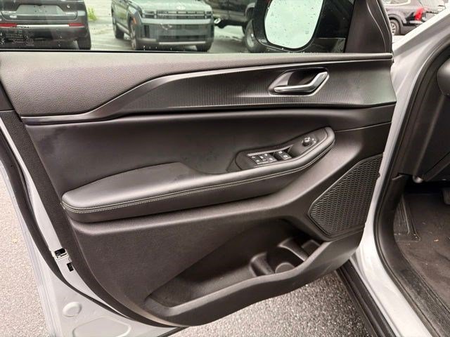 Used 2024 Silver Zynith Jeep Altitude X image 8